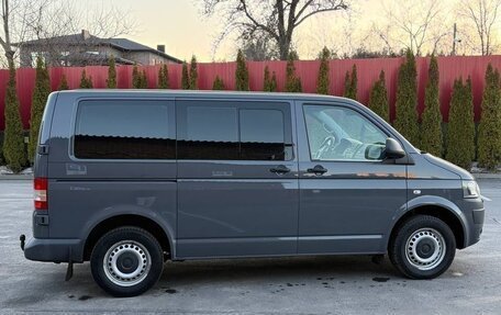 Volkswagen Caravelle T5, 2013 год, 2 750 000 рублей, 9 фотография