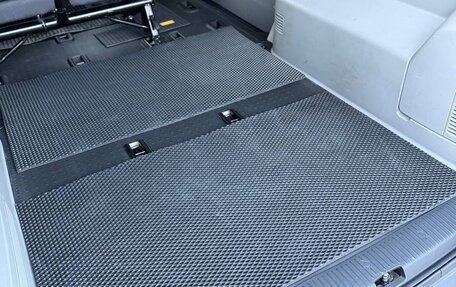 Volkswagen Caravelle T5, 2013 год, 2 750 000 рублей, 12 фотография