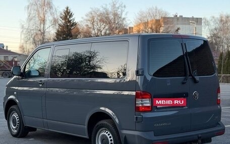 Volkswagen Caravelle T5, 2013 год, 2 750 000 рублей, 6 фотография