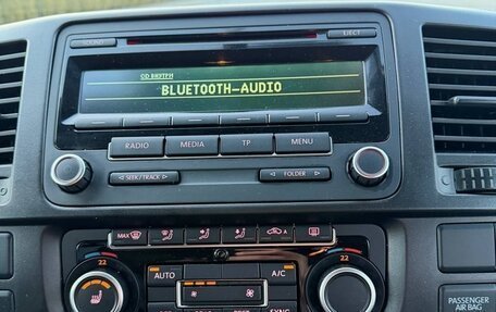 Volkswagen Caravelle T5, 2013 год, 2 750 000 рублей, 27 фотография