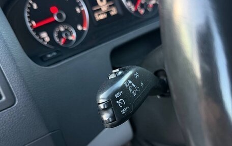 Volkswagen Caravelle T5, 2013 год, 2 750 000 рублей, 25 фотография