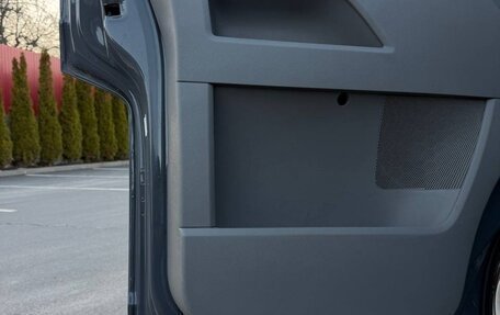 Volkswagen Caravelle T5, 2013 год, 2 750 000 рублей, 34 фотография