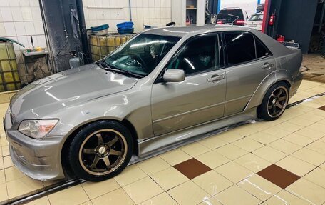 Toyota Altezza, 2000 год, 1 550 000 рублей, 8 фотография