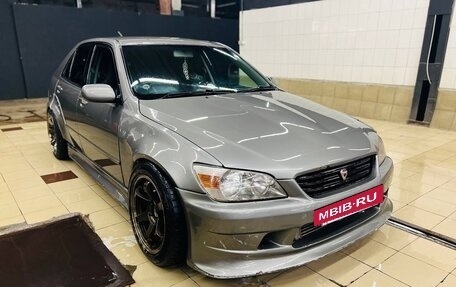 Toyota Altezza, 2000 год, 1 550 000 рублей, 6 фотография
