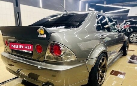 Toyota Altezza, 2000 год, 1 550 000 рублей, 3 фотография