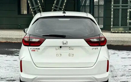 Honda Fit, 2022 год, 1 335 000 рублей, 5 фотография