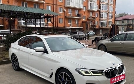 BMW 5 серия, 2022 год, 5 500 000 рублей, 5 фотография