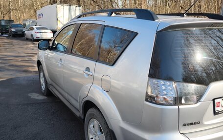 Mitsubishi Outlander III рестайлинг 3, 2011 год, 990 000 рублей, 7 фотография