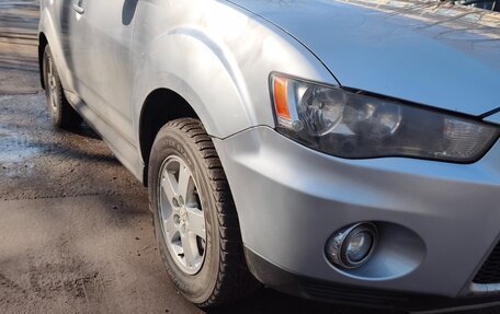 Mitsubishi Outlander III рестайлинг 3, 2011 год, 990 000 рублей, 9 фотография