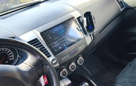 Mitsubishi Outlander III рестайлинг 3, 2011 год, 990 000 рублей, 3 фотография