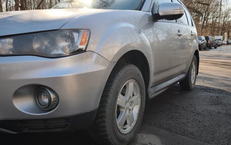 Mitsubishi Outlander III рестайлинг 3, 2011 год, 990 000 рублей, 10 фотография