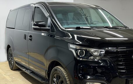 Hyundai Grand Starex Grand Starex I рестайлинг 2, 2018 год, 3 649 000 рублей, 7 фотография