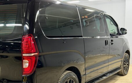 Hyundai Grand Starex Grand Starex I рестайлинг 2, 2018 год, 3 649 000 рублей, 10 фотография