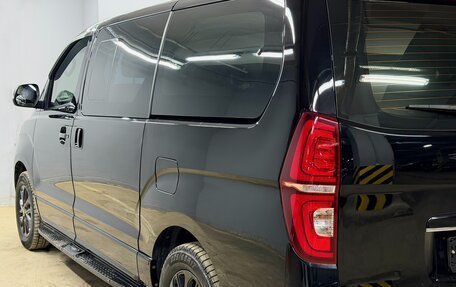 Hyundai Grand Starex Grand Starex I рестайлинг 2, 2018 год, 3 649 000 рублей, 9 фотография