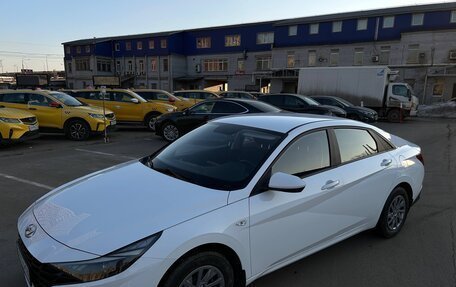 Hyundai Elantra, 2021 год, 2 120 000 рублей, 1 фотография