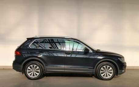 Volkswagen Tiguan II, 2017 год, 2 350 000 рублей, 4 фотография