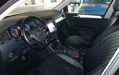 Volkswagen Tiguan II, 2017 год, 2 350 000 рублей, 12 фотография