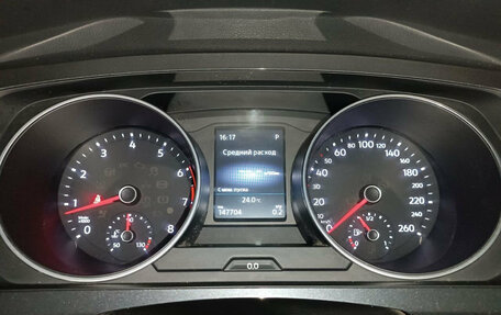 Volkswagen Tiguan II, 2017 год, 2 350 000 рублей, 15 фотография