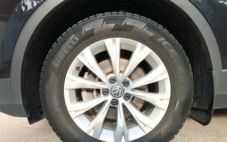 Volkswagen Tiguan II, 2017 год, 2 350 000 рублей, 26 фотография