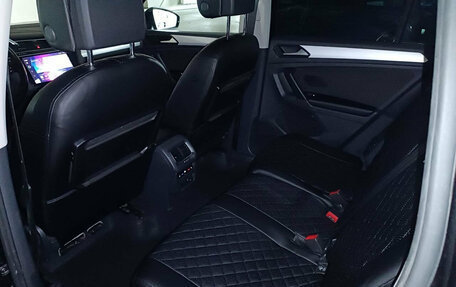 Volkswagen Tiguan II, 2017 год, 2 350 000 рублей, 19 фотография