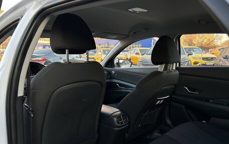 Hyundai Elantra, 2021 год, 2 120 000 рублей, 8 фотография