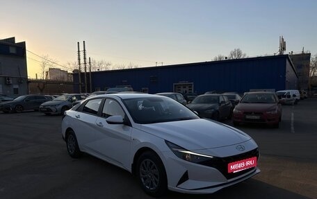 Hyundai Elantra, 2021 год, 2 120 000 рублей, 2 фотография