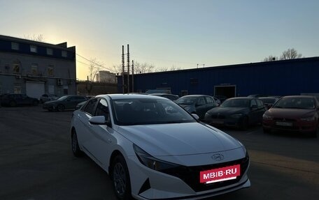 Hyundai Elantra, 2021 год, 2 120 000 рублей, 3 фотография