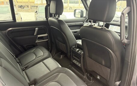 Land Rover Defender II, 2022 год, 9 100 000 рублей, 16 фотография