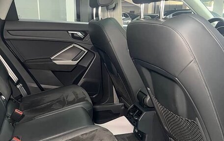 Audi Q3, 2022 год, 2 610 000 рублей, 18 фотография