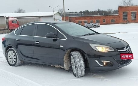 Opel Astra J, 2013 год, 875 000 рублей, 11 фотография