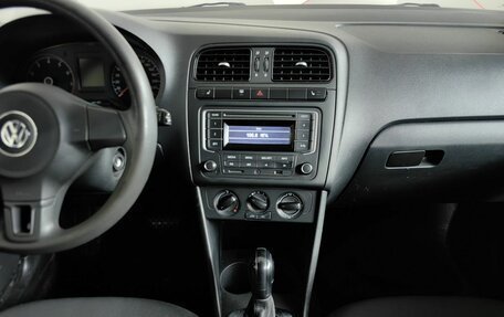 Volkswagen Polo VI (EU Market), 2015 год, 983 000 рублей, 15 фотография