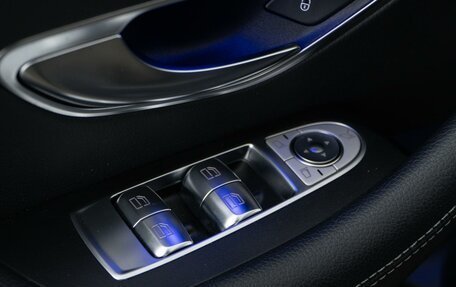 Mercedes-Benz E-Класс, 2019 год, 4 397 077 рублей, 17 фотография