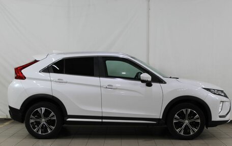 Mitsubishi Eclipse Cross, 2022 год, 2 350 000 рублей, 6 фотография