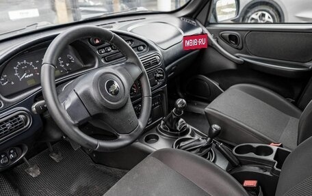 Chevrolet Niva I рестайлинг, 2020 год, 827 500 рублей, 5 фотография