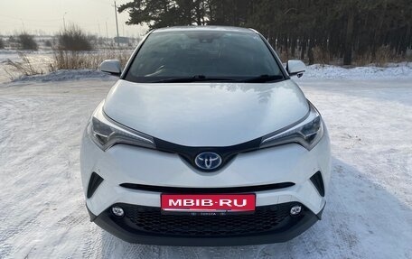Toyota C-HR I рестайлинг, 2018 год, 2 199 000 рублей, 1 фотография