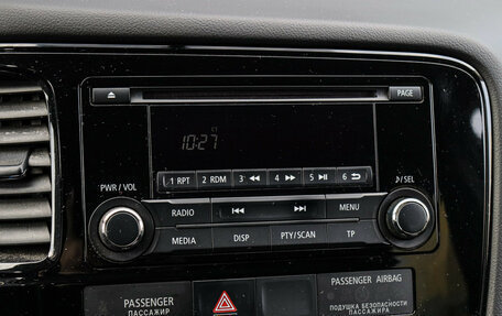 Mitsubishi Outlander III рестайлинг 3, 2015 год, 1 635 000 рублей, 17 фотография