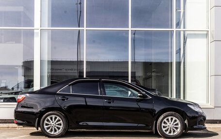 Toyota Camry, 2015 год, 1 580 000 рублей, 5 фотография