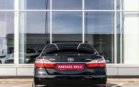 Toyota Camry, 2015 год, 1 580 000 рублей, 4 фотография