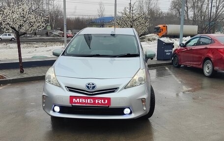 Toyota Prius Alpha I (ZVW40/41), 2013 год, 1 390 000 рублей, 7 фотография
