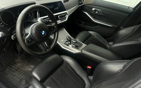 BMW 3 серия, 2019 год, 3 040 000 рублей, 17 фотография