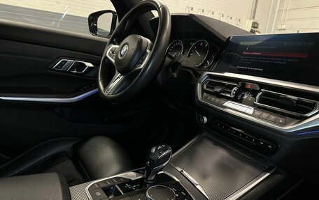 BMW 3 серия, 2019 год, 3 040 000 рублей, 24 фотография