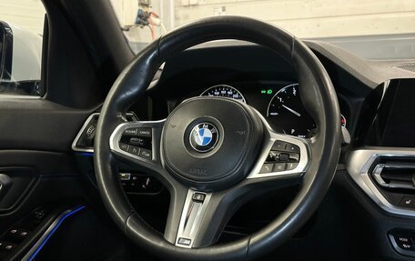 BMW 3 серия, 2019 год, 3 040 000 рублей, 26 фотография