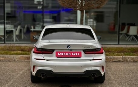 BMW 3 серия, 2019 год, 3 040 000 рублей, 14 фотография