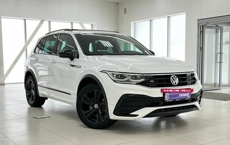 Volkswagen Tiguan II, 2021 год, 3 400 000 рублей, 2 фотография