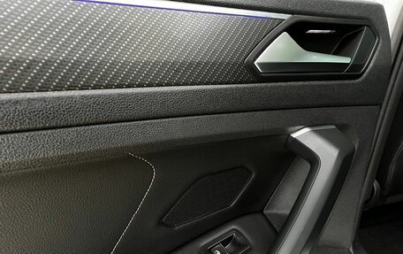 Volkswagen Tiguan II, 2021 год, 3 400 000 рублей, 23 фотография