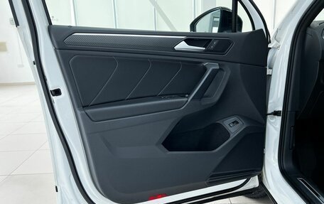 Volkswagen Tiguan II, 2021 год, 3 400 000 рублей, 28 фотография