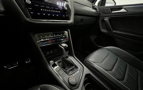 Volkswagen Tiguan II, 2021 год, 3 400 000 рублей, 29 фотография