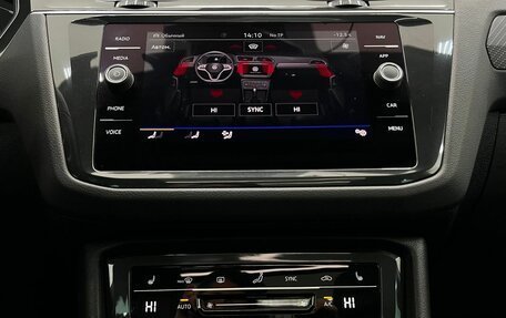 Volkswagen Tiguan II, 2021 год, 3 400 000 рублей, 33 фотография