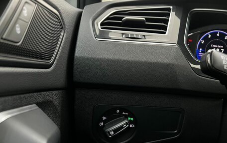 Volkswagen Tiguan II, 2021 год, 3 400 000 рублей, 36 фотография