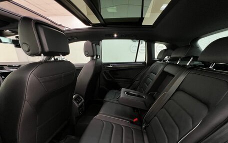 Volkswagen Tiguan II, 2021 год, 3 400 000 рублей, 37 фотография